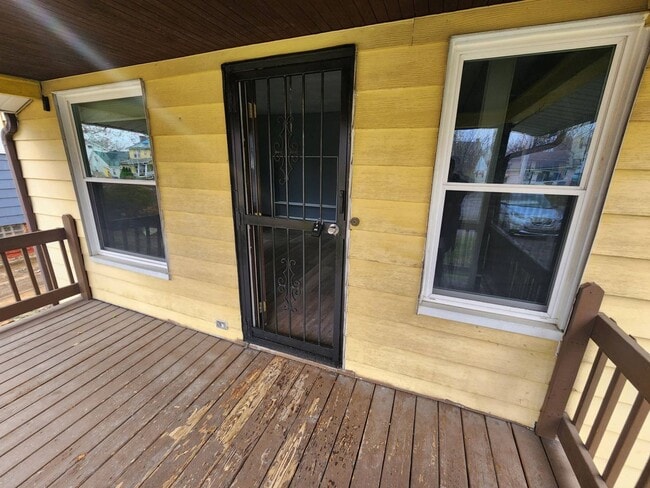 Photo - Charming 2-Bedroom Property in Prime Location