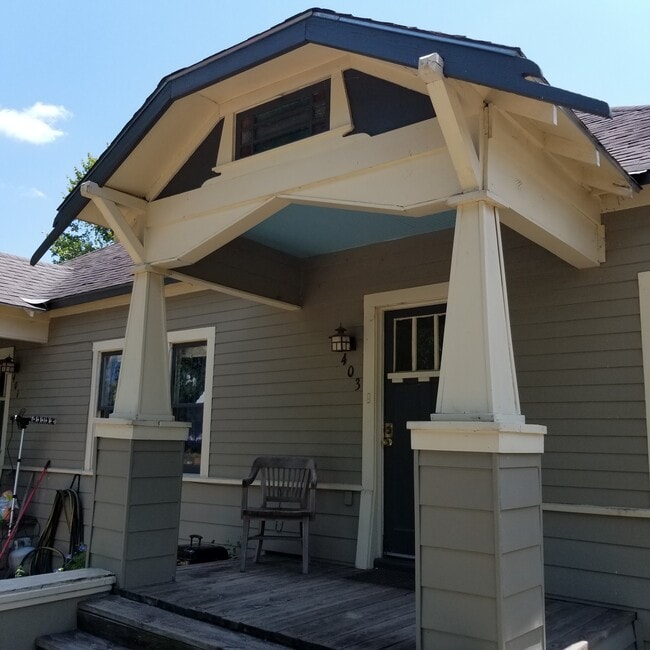 Photo - 403 W 4th St Unit none