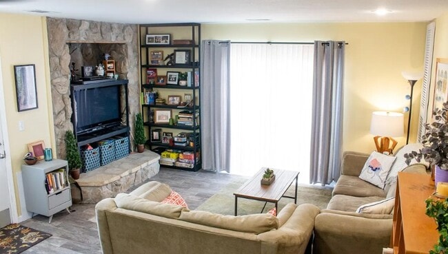 Photo - 2536 Brockman St