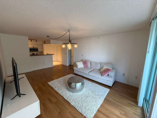 Building Photo - 1155 Brickell Bay Dr Unit 606