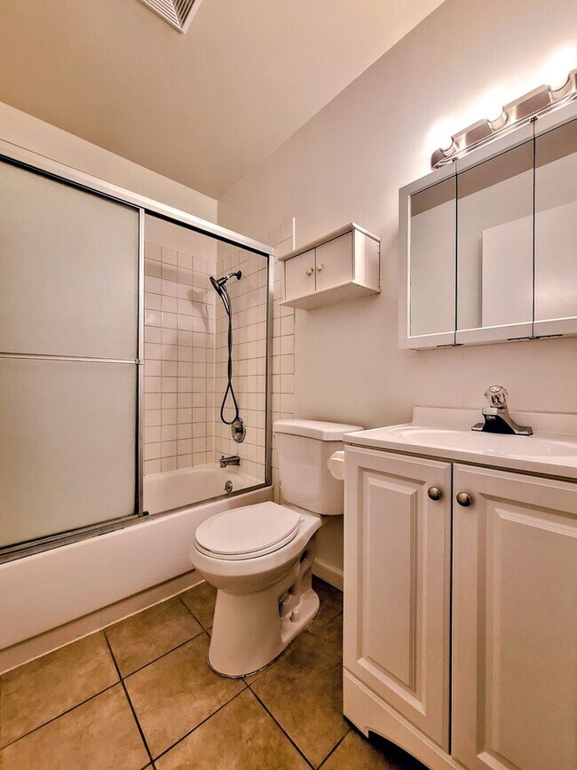 Photo - Ground Floor 2bd Condo With On-site Laundry, Carport, & Pool! Unit 1