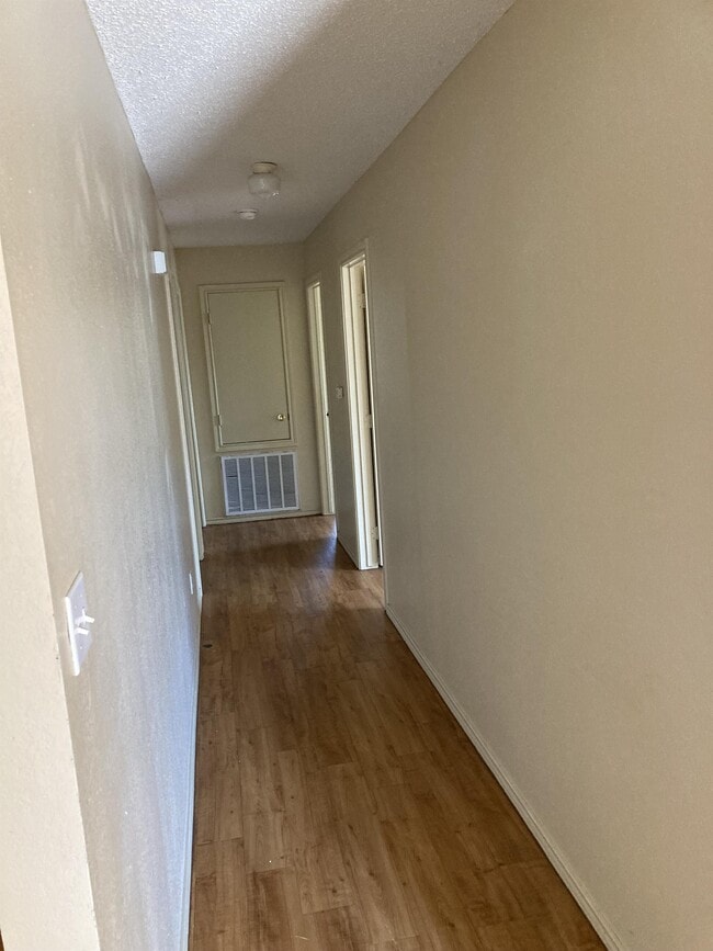 Photo - 542 Amigos Ln