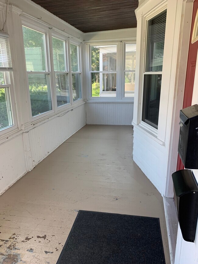 Porche delantero - 14 Bohl Ave Unidad 1