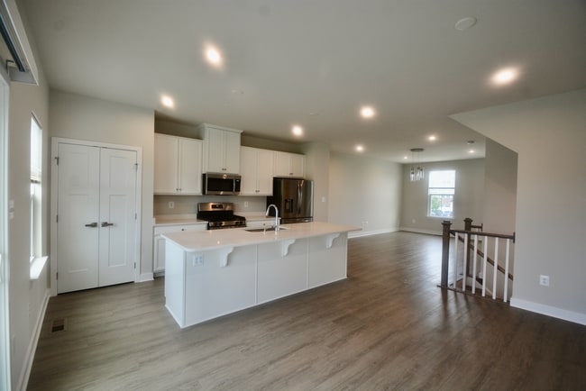 Photo - 126 Fletcher Cir