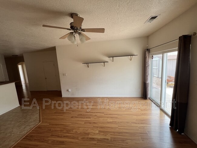 Photo - 2605 Sarita Ave NW