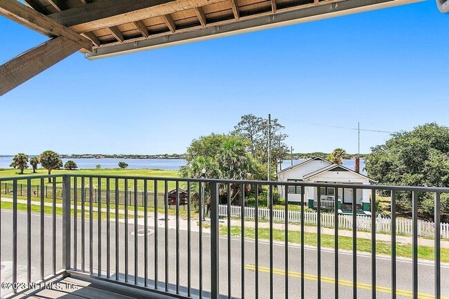 Building Photo - Fantastic opportunity to live in the heart... Rental