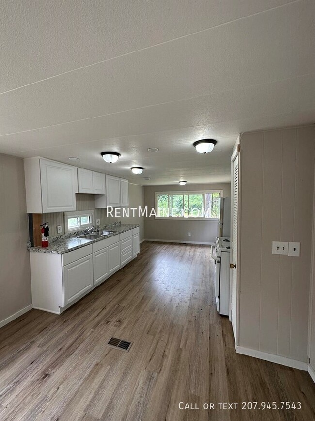 Building Photo - 8 Park Rd