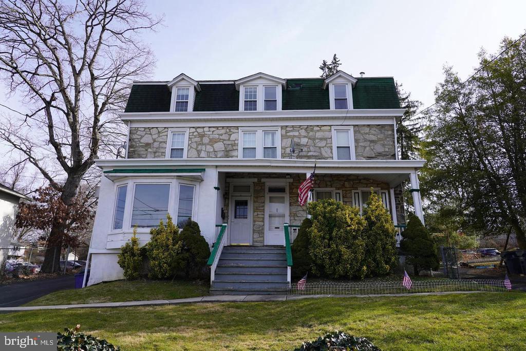 Photo - 1053 Easton Rd