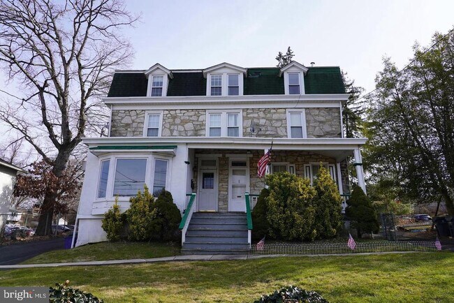 1053 Easton Rd
