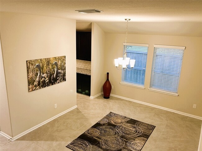 Photo - 1402 Central Heights Dr