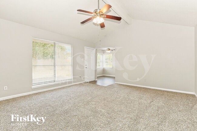 13223 Lake Breeze Ln