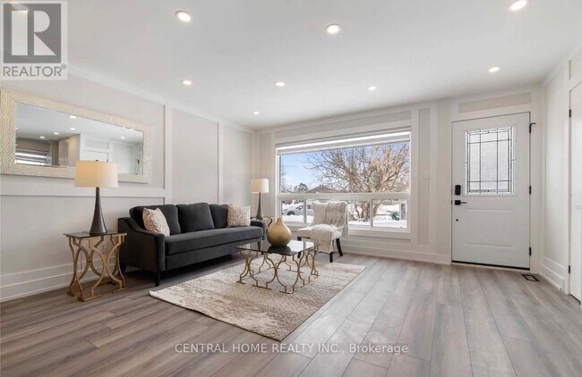 Photo - 139 Maurice Ct