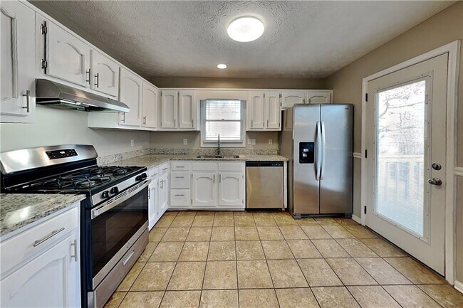 Photo - 43 Apple Jack Dr