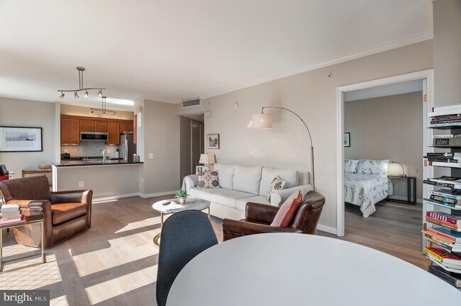 Photo - 631 D St NW Unit 1133