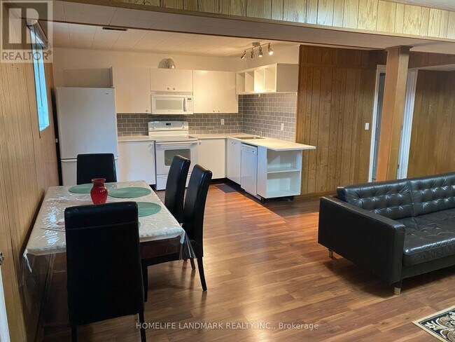 Photo - 34 Argonne Crescent