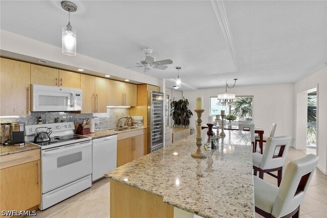 Photo - 1930 Gulf Shore Blvd N Unidad A302-A