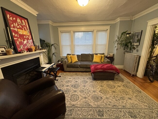 Photo - 183 Elmgrove Ave