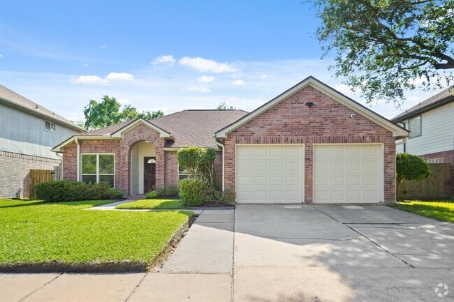 Building Photo - 18818 Timber Way Dr Rental