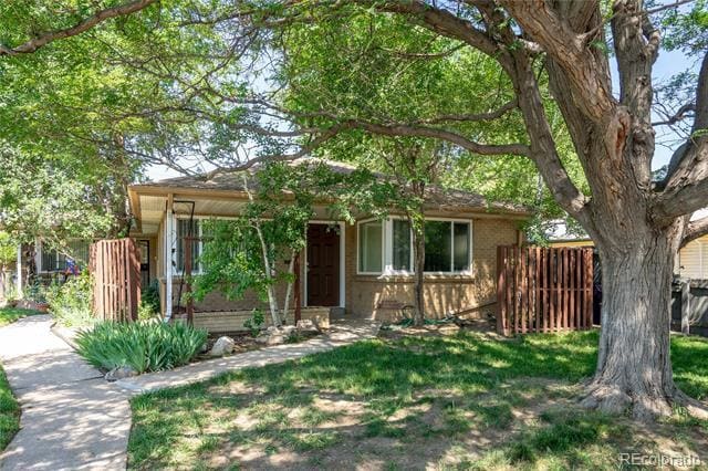 Photo - 739 S Krameria St