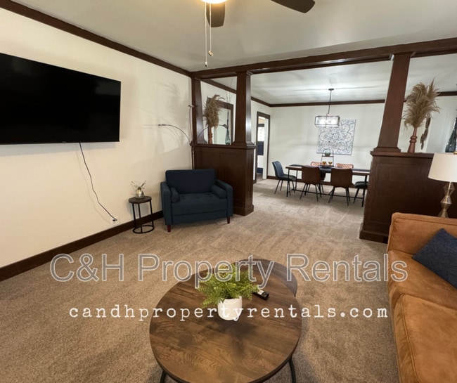 Photo - 113 Alderson Ave