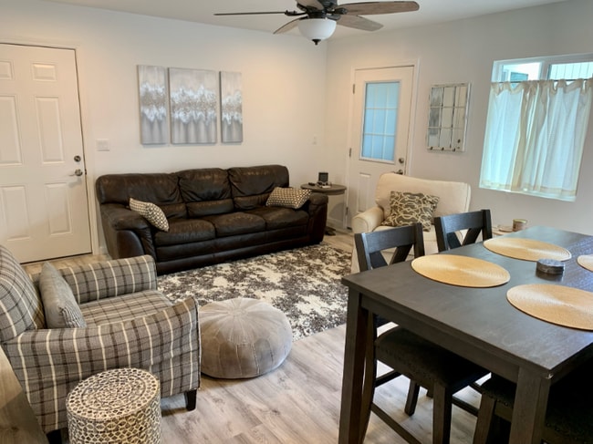 Photo - 451 Lanae Way