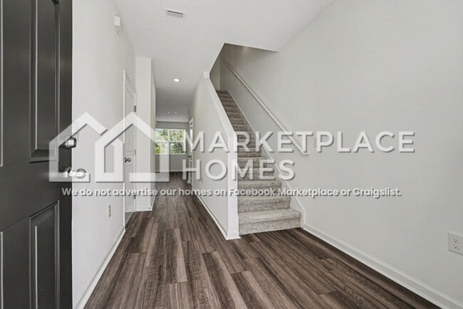 Photo - 11908 Sylvia St