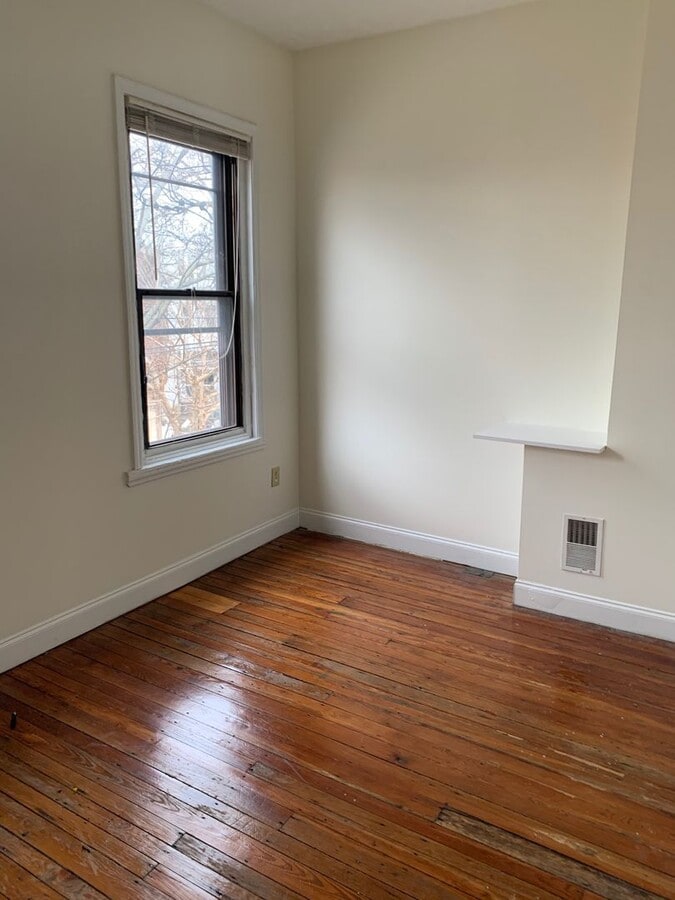 Photo - 4626 Linmore Ave