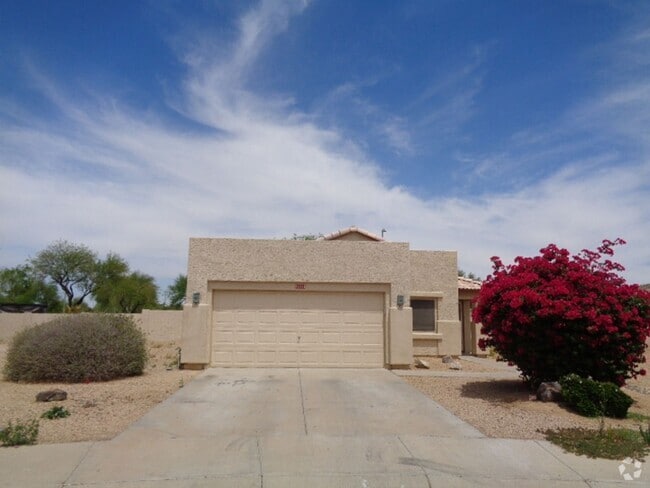 Building Photo - Cozy 3 bedroom home in Goodyear! Large bac...