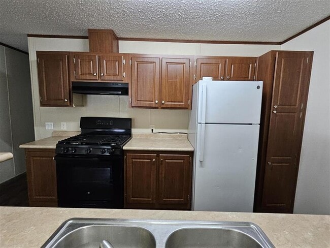 Photo - 308 Bay Port Cir