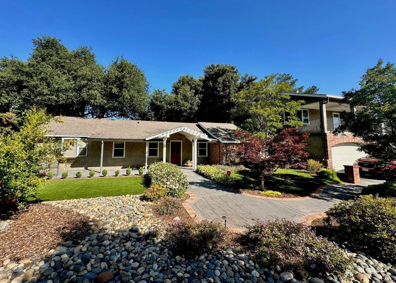 Beautiful 3 Bed 2 Bath Home with Attached ... - Beautiful 3 Bed 2 Bath Home with Attached ...