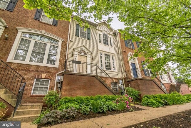 Photo - 8159 Skelton Cir Townhome