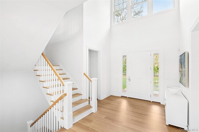 Photo - 165 Oneck Ln