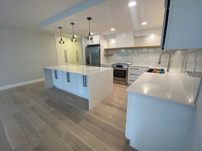 Photo - Amazing 2 bed 2 bath in Brookline