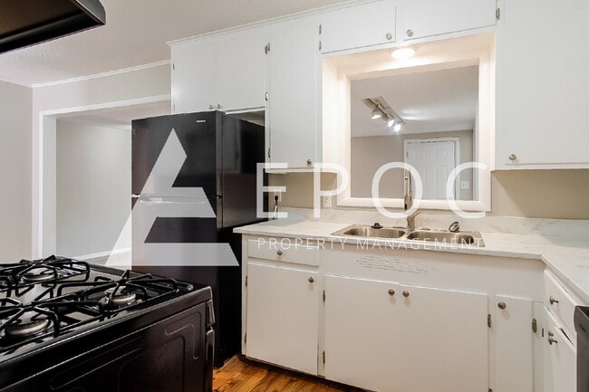 Photo - 1933 W 49th Pl