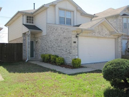 Photo - 5215 Waltham Ct