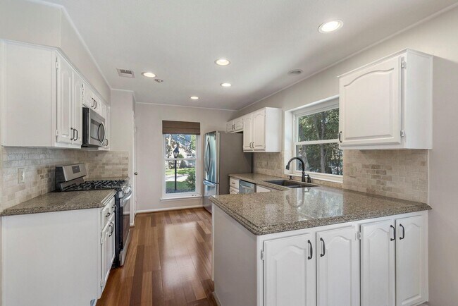 Photo - 58 Fire Flicker Pl