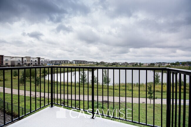 Photo - 655-655 Watt Blvd SW