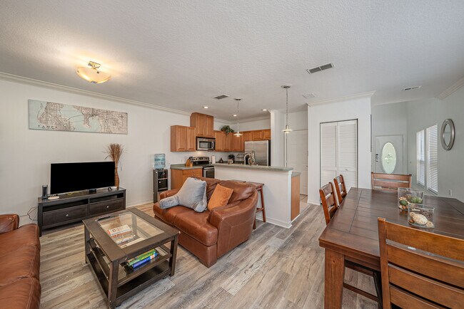 Photo - 402 S Willow Ave