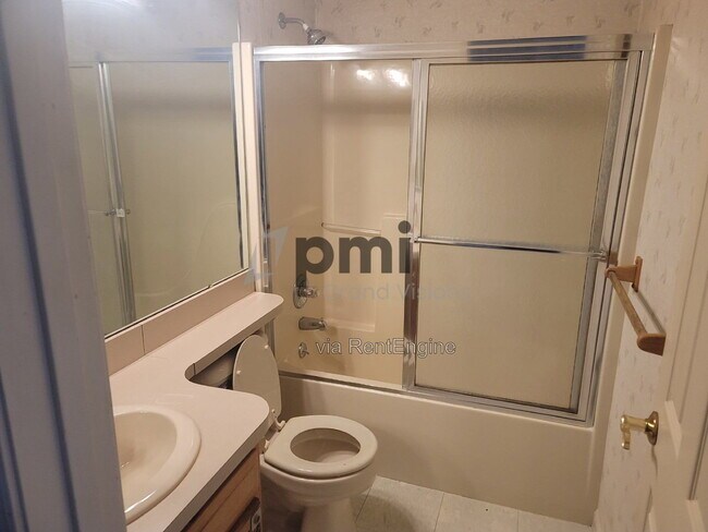 Photo - 1306 Arthur Ave Unit 9
