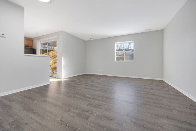 Photo - 47 Gant Cir Unit G