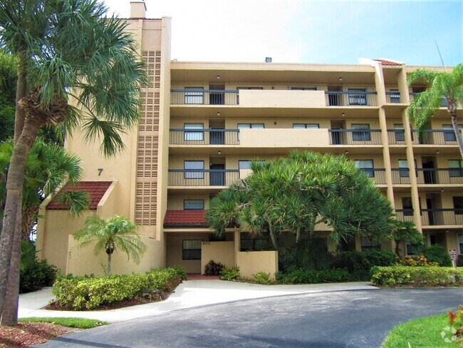 Building Photo - 600 Egret Cir Unit 7103 Rental
