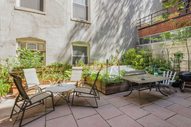 Photo - 33 Bond St Unidad ID1256825P