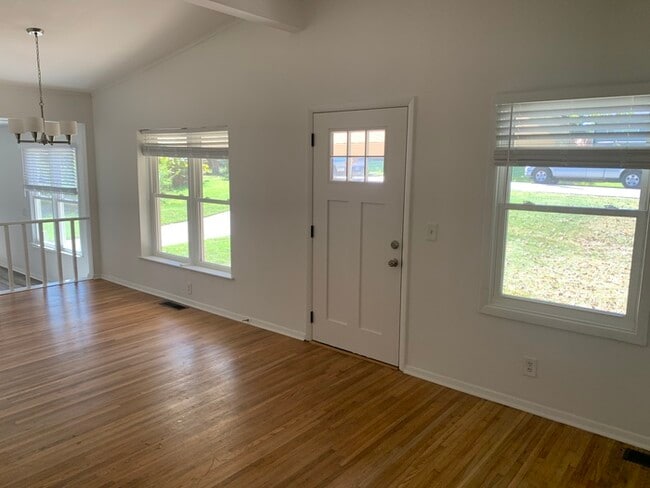 Photo - 17 Willow Dr