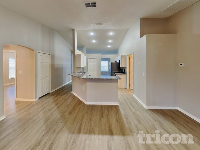 Photo - 102 Milton Pl