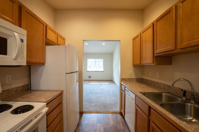Photo - 3 BEDROOM TOWNHOME IN ARLINGTON