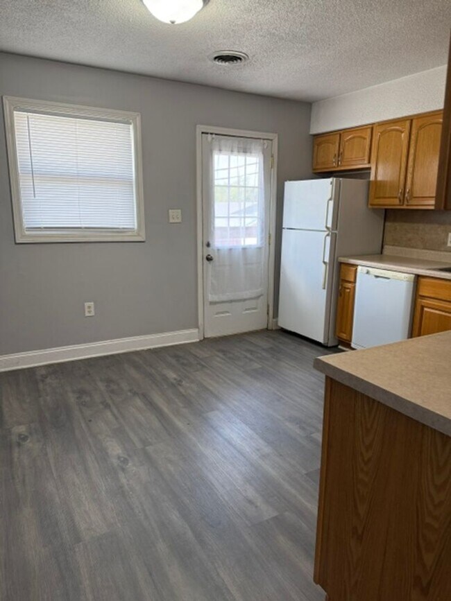 405 S Main St Unit C