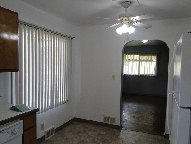 Photo - 175 N Stinson St Unidad House