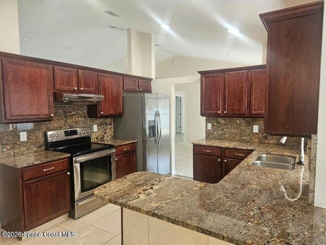 Photo - 1040 Big Horn Cir NW