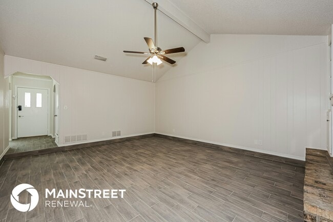 Photo - 620 Huntwich Dr