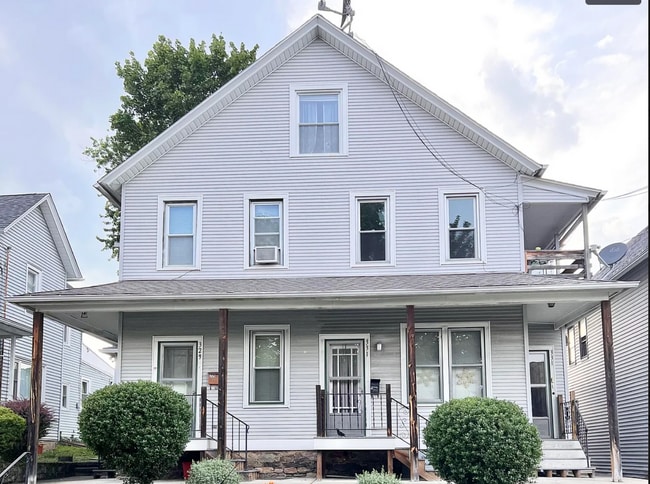 Building Photo - 329/331 N Lincoln Unit 329